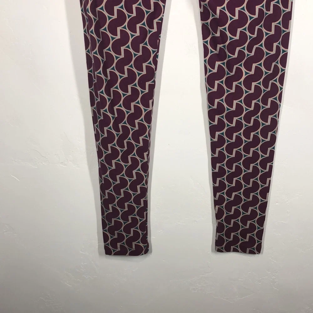 LuLaRoe purple geometric leggings size one size - Picture 7 of 9